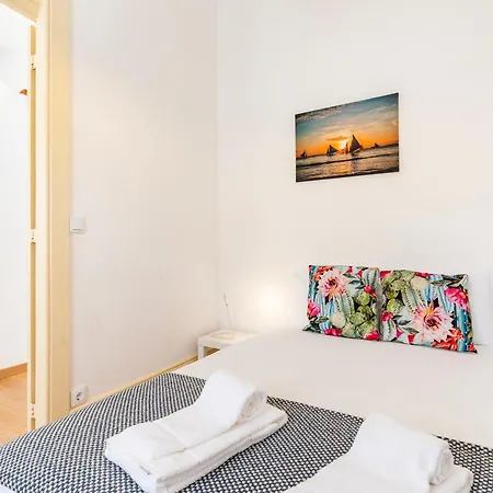 House Leca Surf - By Guest * Леса-да-Палмейра