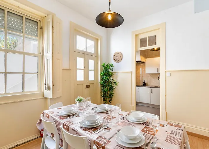 House Leca Surf - By Guest Leça da Palmeira