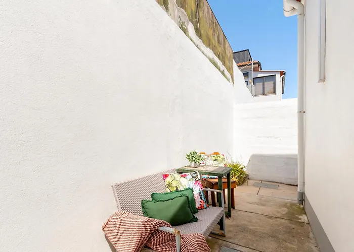 House Leca Surf - By Guest *