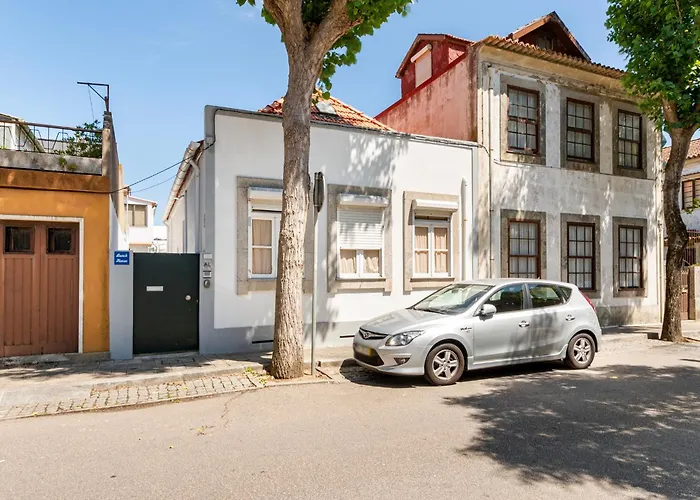 House Leca Surf - By Guest * Leça da Palmeira